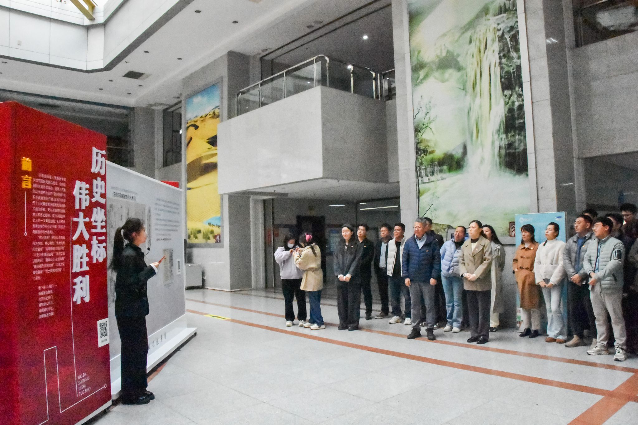 材料科学与工程学院组织教工党员参观“伟大胜利”济南战役史实展巡展