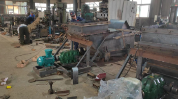 往复式给煤机生产车间