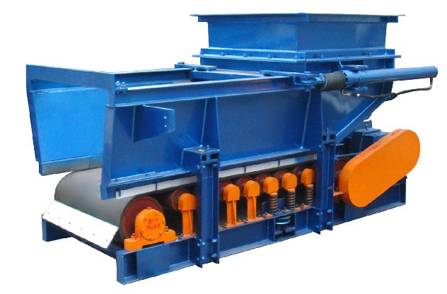 电机参振单质体给煤机